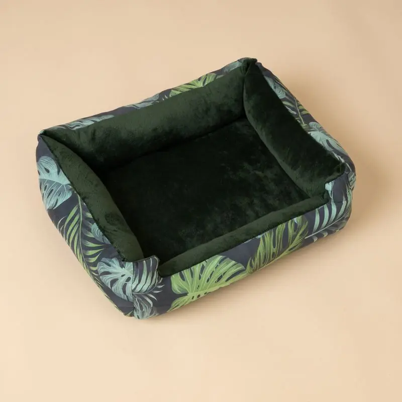 Kiárusítás TIAKI Jungle Collection puha fekhely kisállatoknak