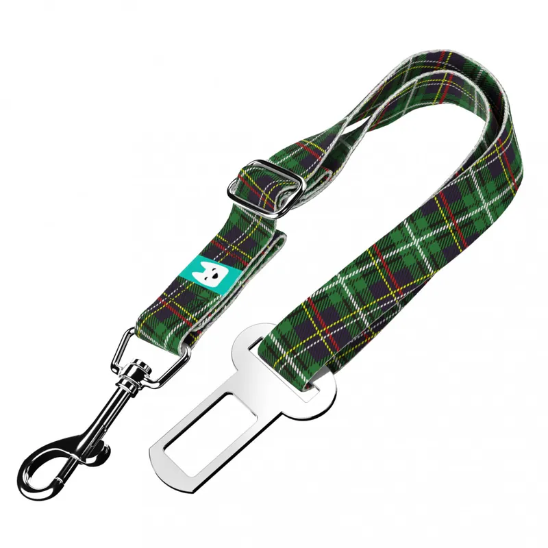 Klasszikus Zöld Kockás - Kutya biztonsági öv - Classic Christmas Tartan Green - april & june Különleges ajánlat